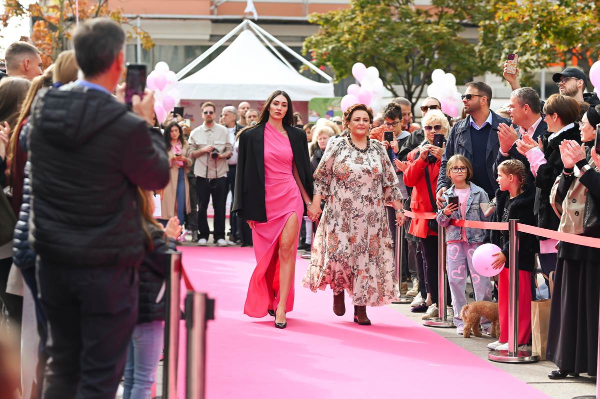 Pink fest_RG (9)-2.jpg