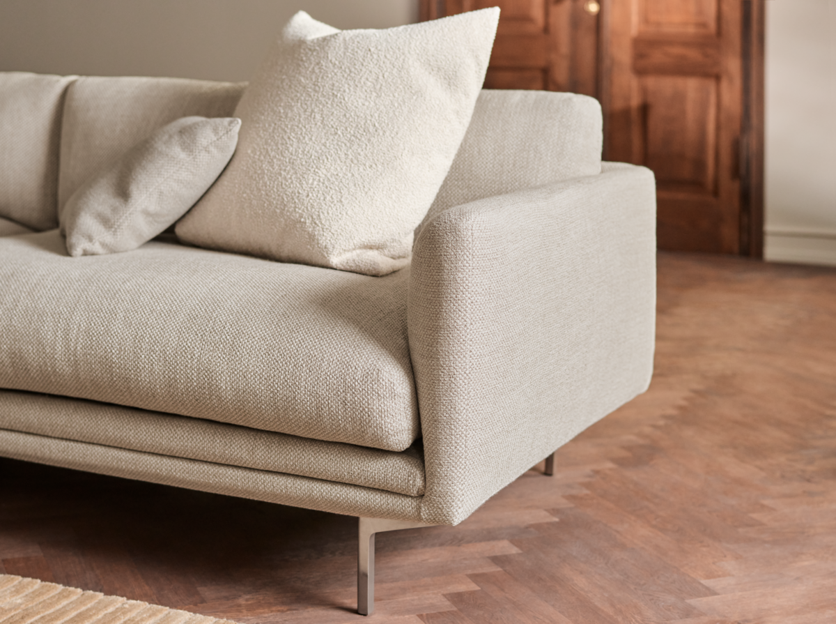 Lomi-Brida-Classic Cushion.png