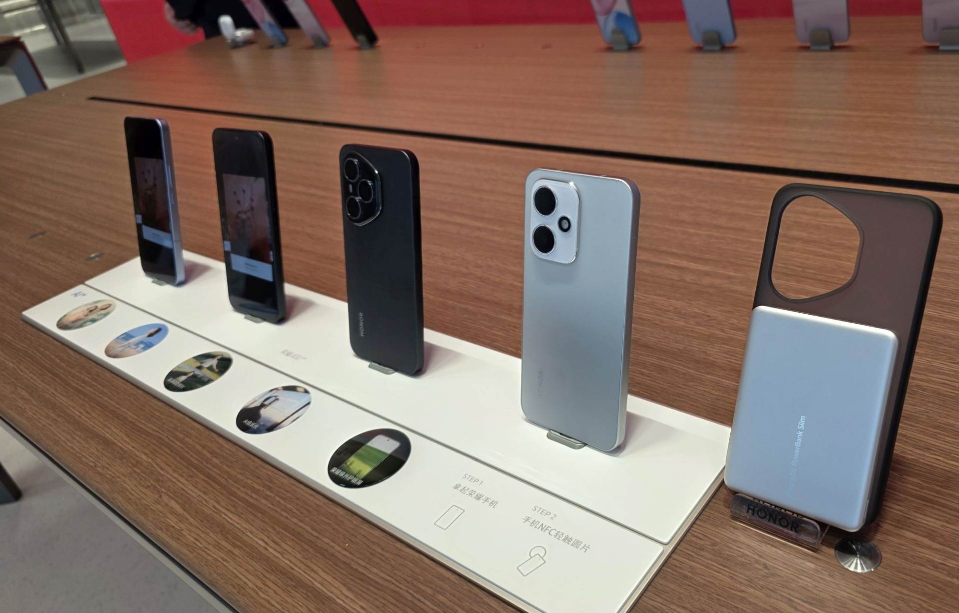 Honor Alpha Flagship Shenzhen (7).jpg