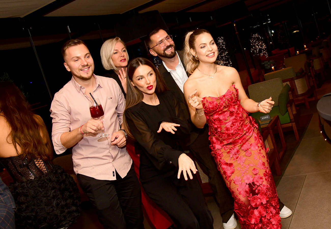 Xmass beauty dinner by Extravagant 1.jpg