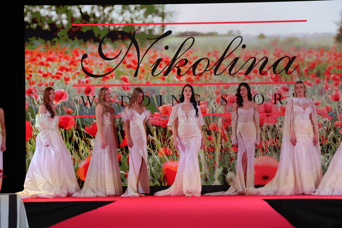 Kraljica Hrvatske_01.jpg