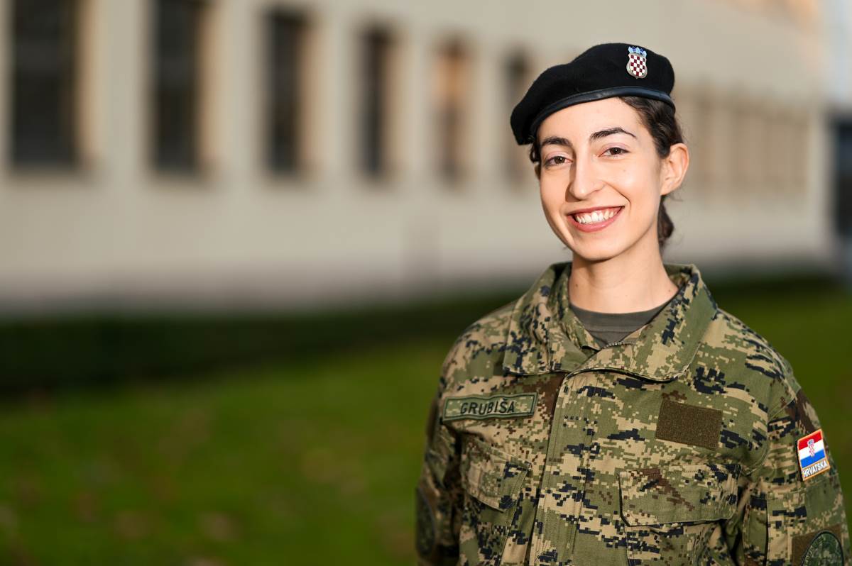 Kristina Grubisa (15).jpg