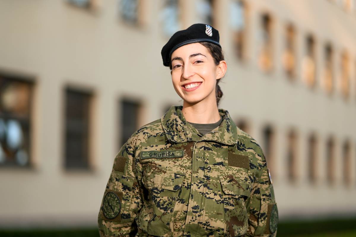 Kristina Grubisa (17).jpg