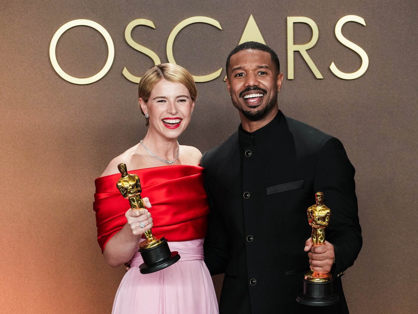 Oscari 2026 Jessie Buckley i Michael B. Jordan