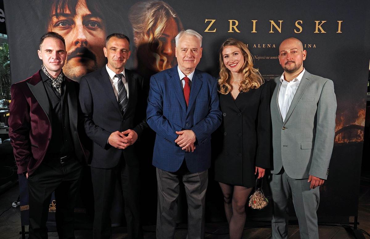 Alen Matusin, Matija Posavec, Ivo Josipovic, Vini Jurcic i Denis Bosak.jpg