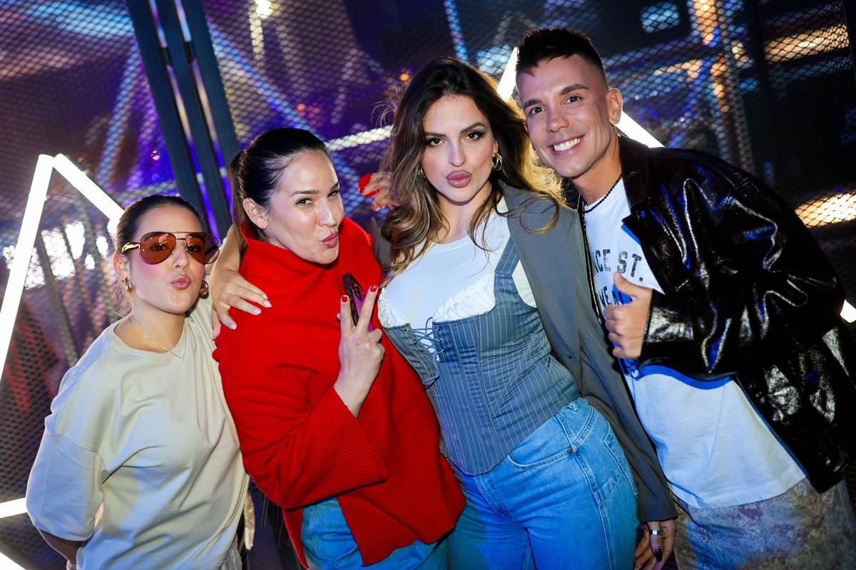 Ellen i Matea Vanjorek, Ivana Lovrić, Miro Čabraja.jpg