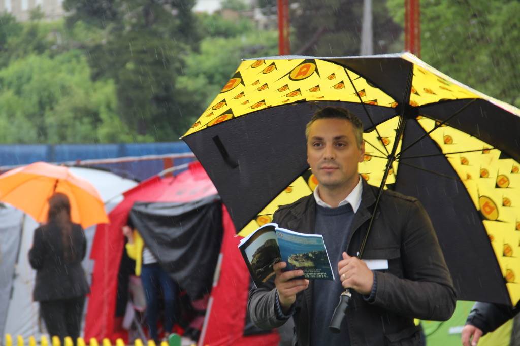 Petar Dragojević snimio je video spot sa suprugom Andreom