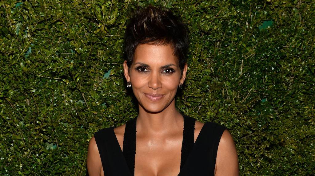 Halle Berry glumila je ženu - mačku