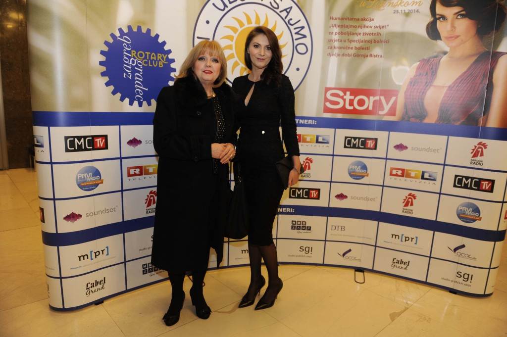 Severina dupkom ispunila Lisinski