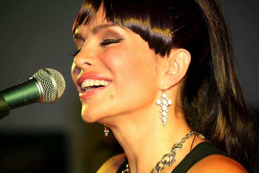 Duge haljine i ovog su proljeća apsolutni modni hit među slavnim damama