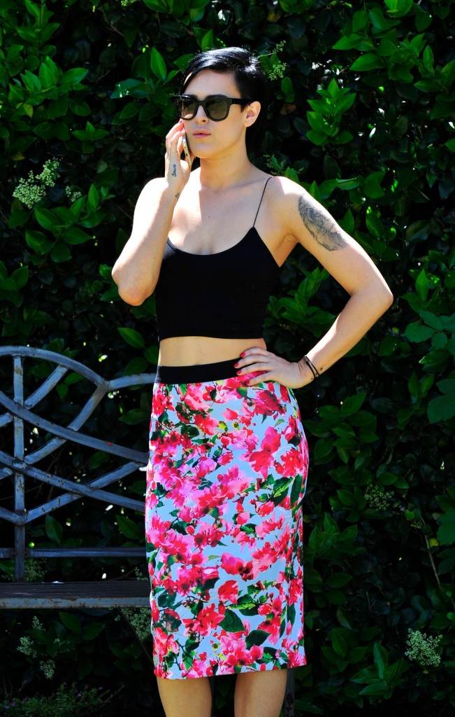 Ovako domaće i strane dame nose cvjetni uzorak