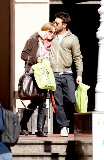 Zagrljaj na špici i plan o zajedničkom stanu