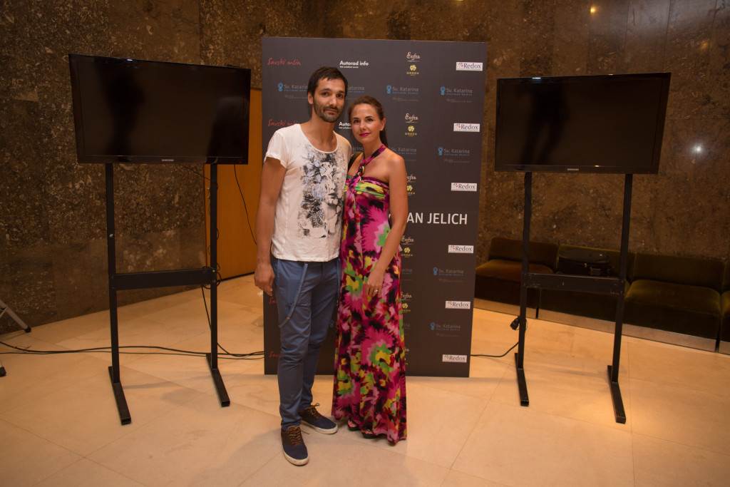 Modno usklađeni Tarik i Lejla uživali na koncertu