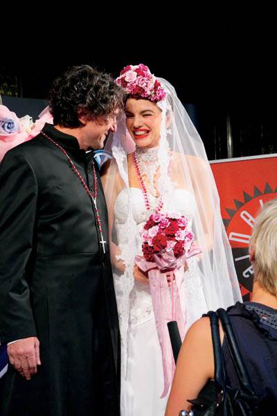 Fotopriča: Generalnom probom svadbe promovirala novi album