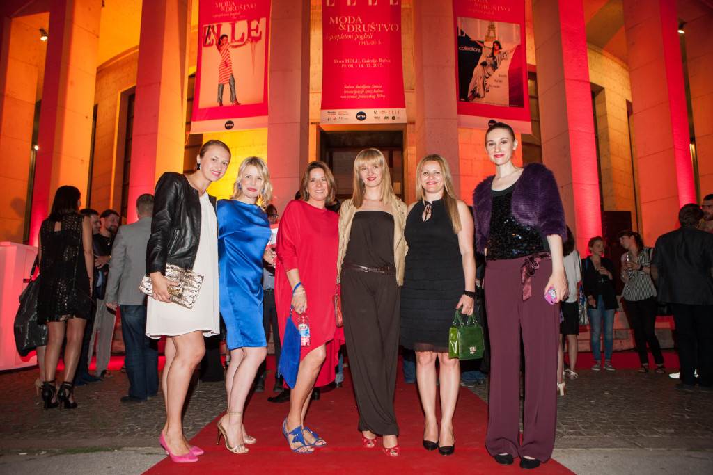 Mnoštvo poznatih lica nazočilo je otvaranju Elle izložbe u HDLU