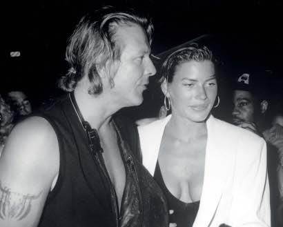 UZ MARKOVO ODOBRENJE: Donald Trumpa se vraca na Facebook i Instagram