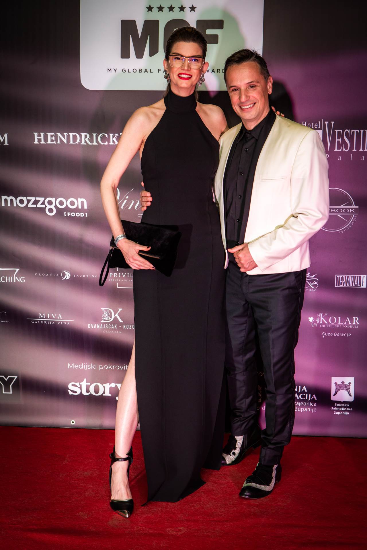 Koliko vrijede zlatni iPhone telefoni koje je Messi poklonio suigracima?