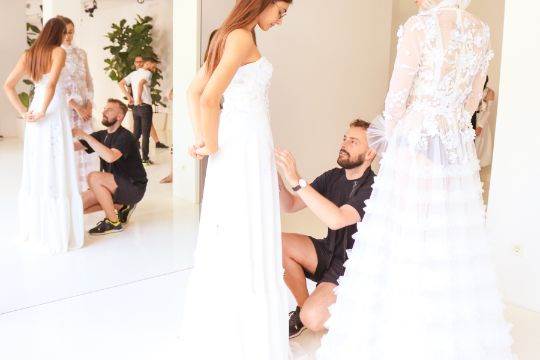 SOLARIA: Neobican kišobran s LED svjetlom