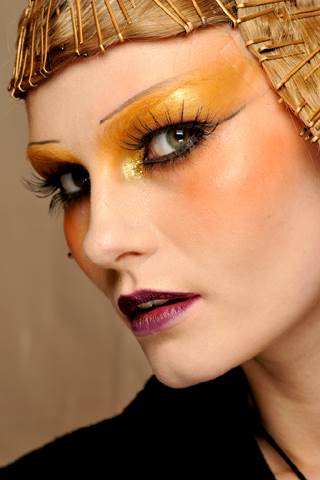 BUDDIE: Power bank s izmjenjivom baterijom i korisnim alatima