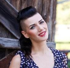 BOJI SE VRATITI KUĆI Bivša Farmerica pretučena sjekirom u strahu