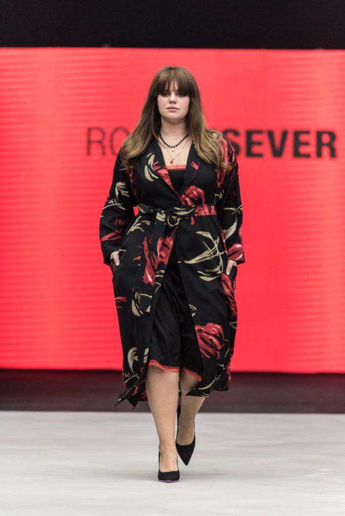 Kuću Alexander McQueen naslijeđuje žena