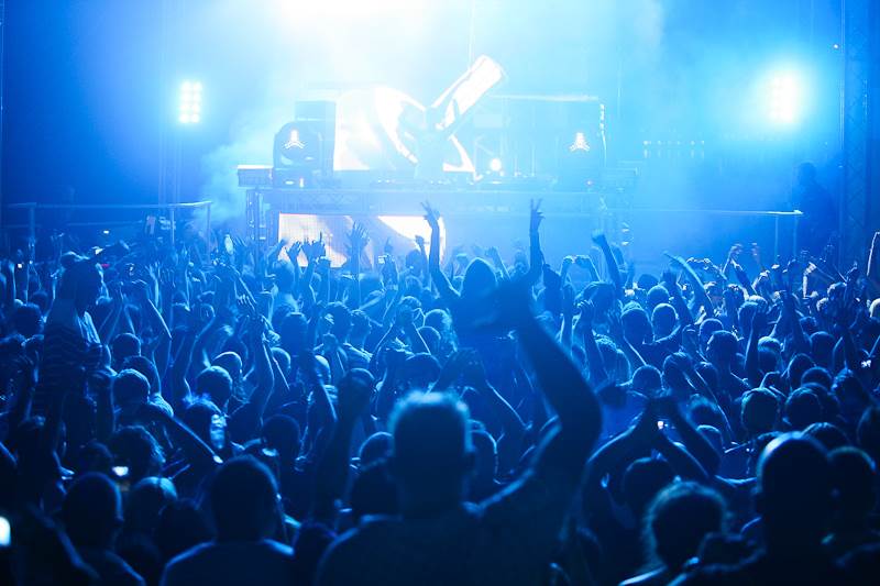 Armin van Buuren zapalio Papayu