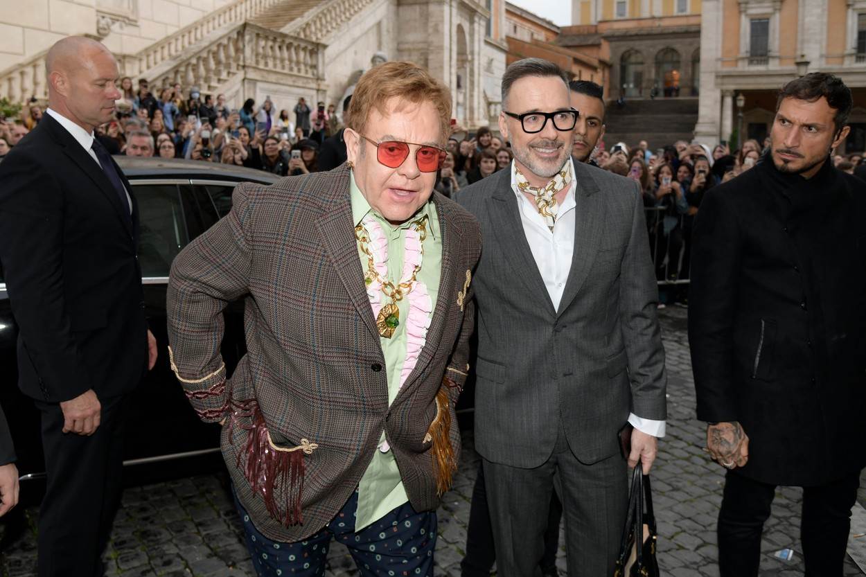 Elton John otkrio što želi da mu piše na nadgrobnom spomeniku