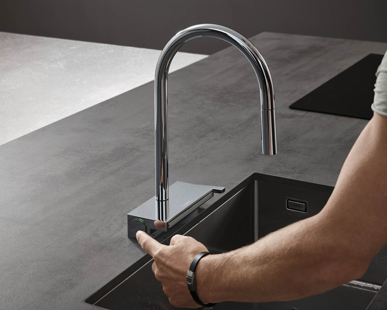 Hansgrohe predstavlja budućnost pametnog rada u kuhinji