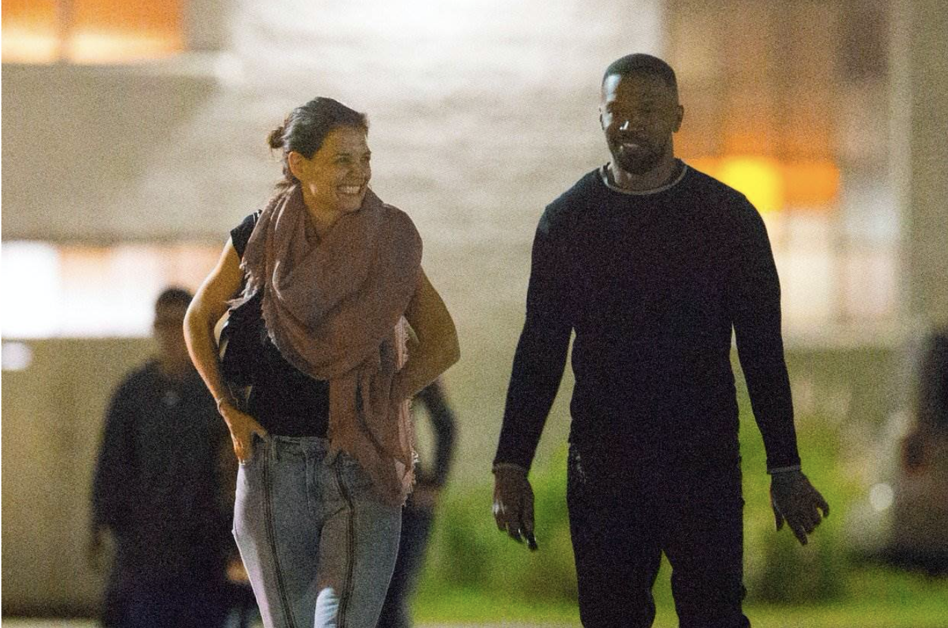 Katie Holmes i Jamie Foxx posvajaju dijete