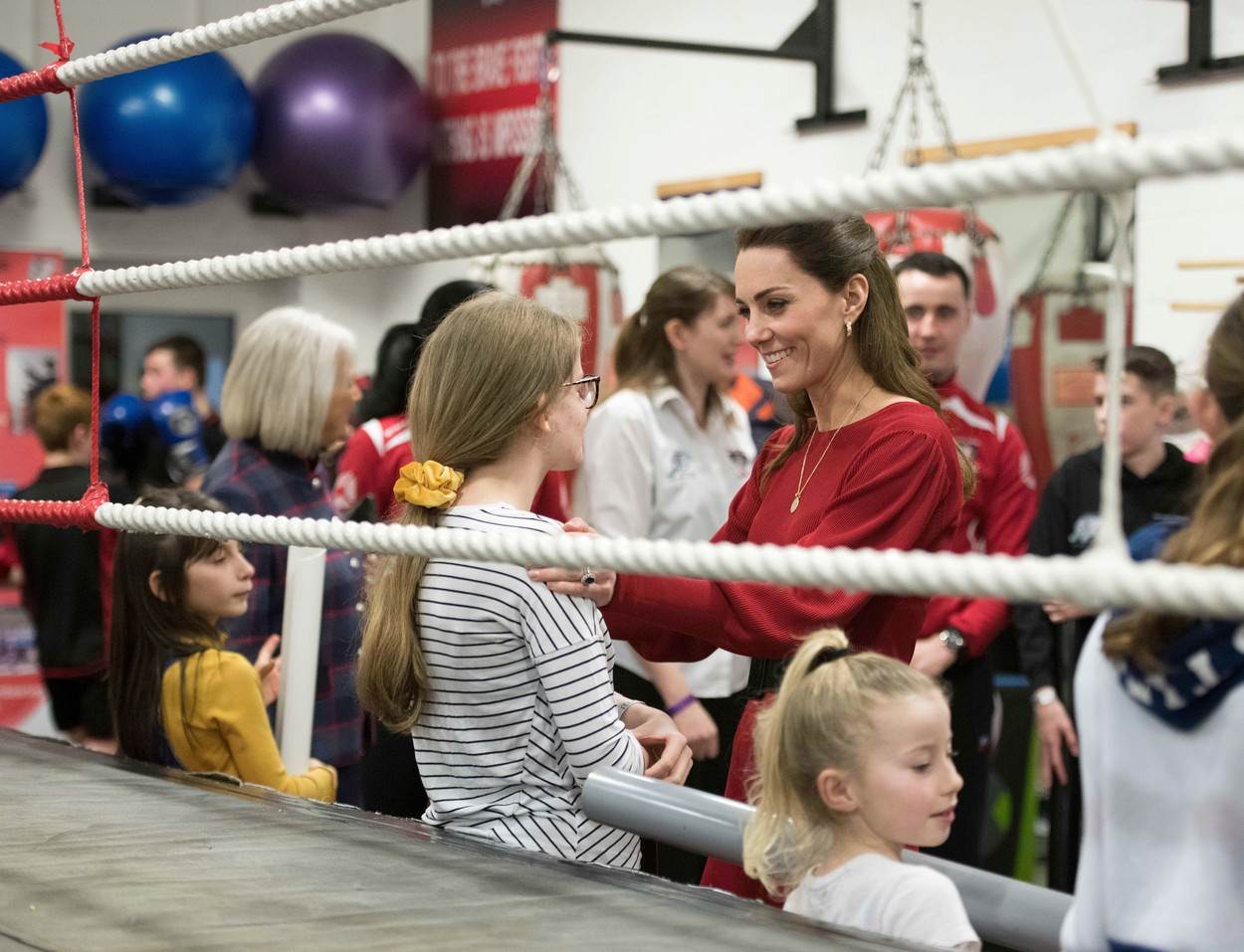 RAZOČARALA Zbog čega se Kate Middleton ispričala trogodišnjoj djevojčici?