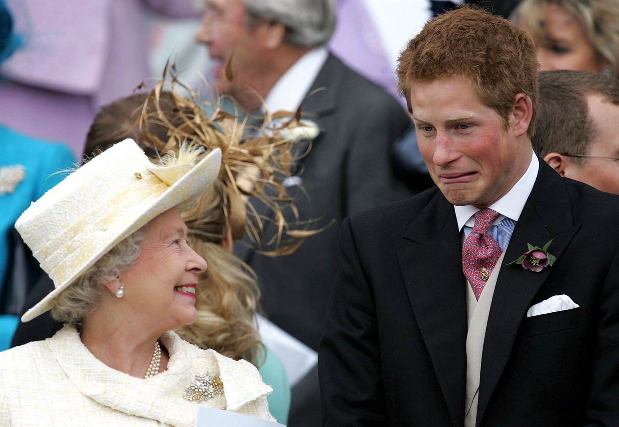 PRVI PUT NAKON ODLASKA Harry se sastao s kraljicom Elizabetom II.