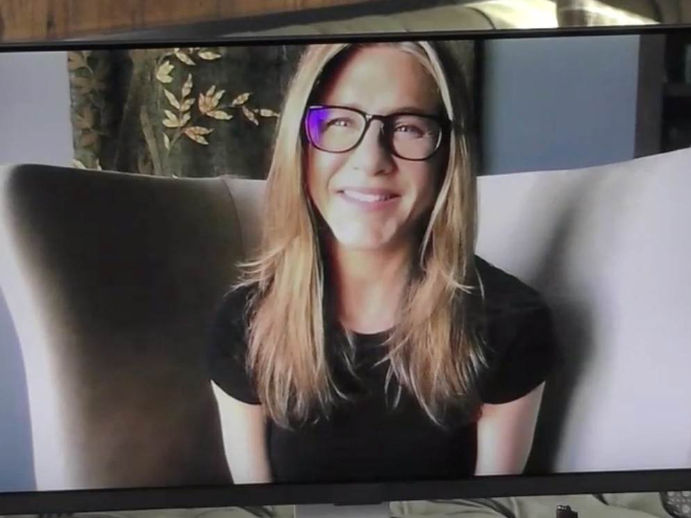 DONIJELA DRASTIČNU ODLUKU Ljuta Jennifer zbog Brada odlazi 'pod nož'