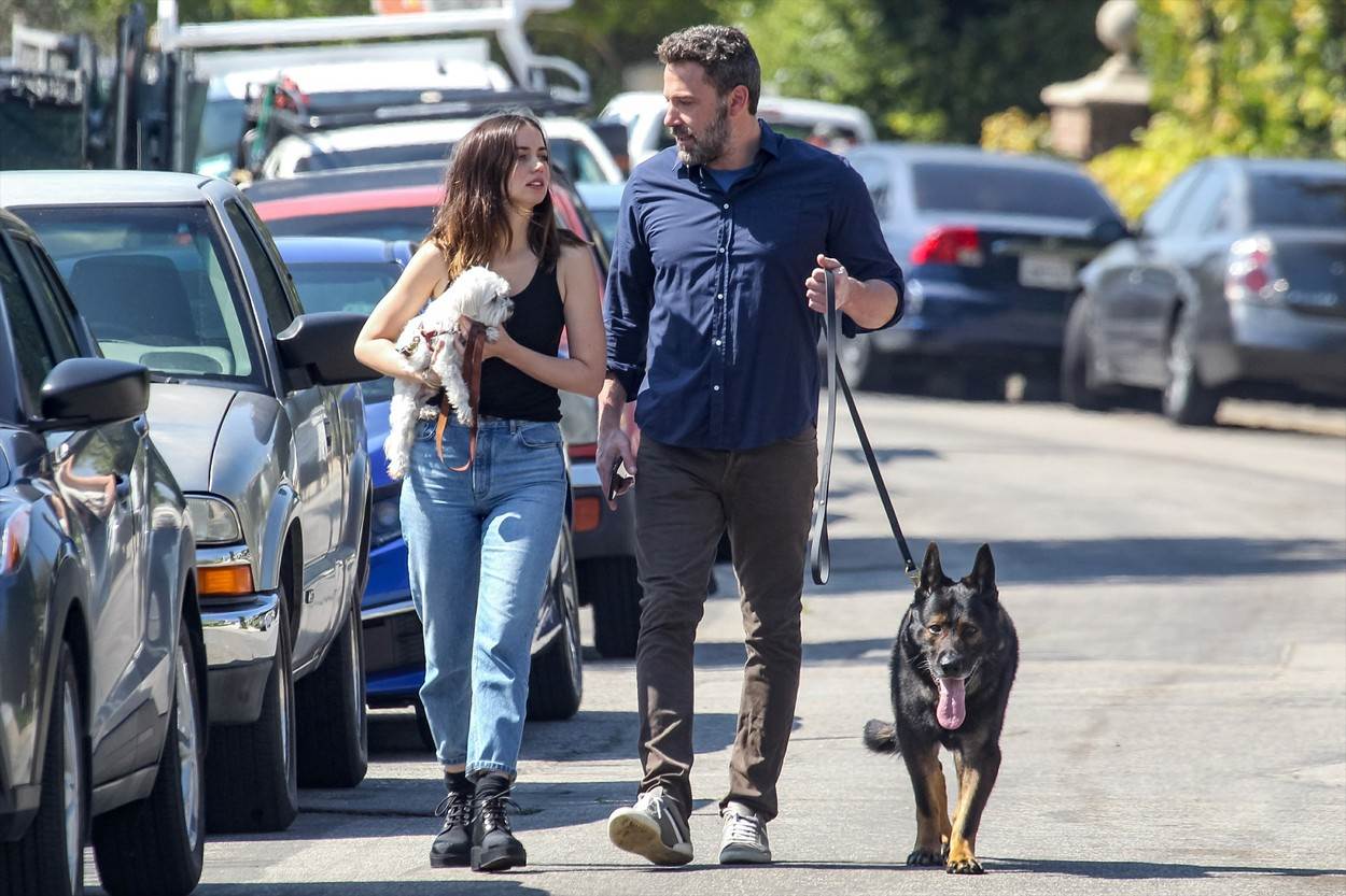 Ben Affleck novu djevojku odlučio iznenaditi skupocjenim automobilom