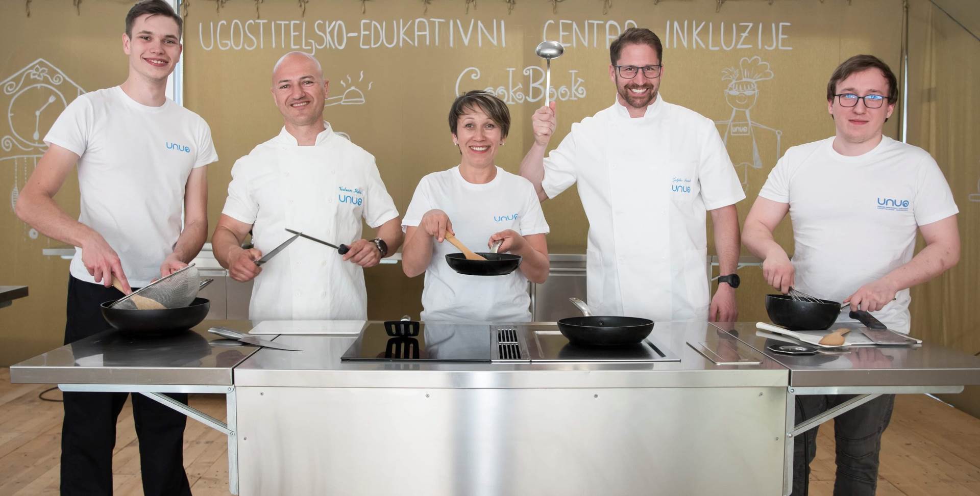 Kuhari Martin Ivnik, Vedran Habel, Silvija Habel, Željko Ivnik i Dominik Habel