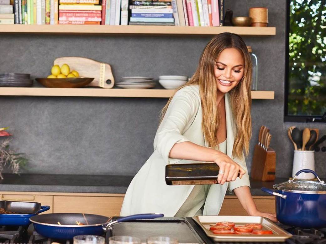 Recept za salatu bez koje Chrissy Teigen ne može živjeti