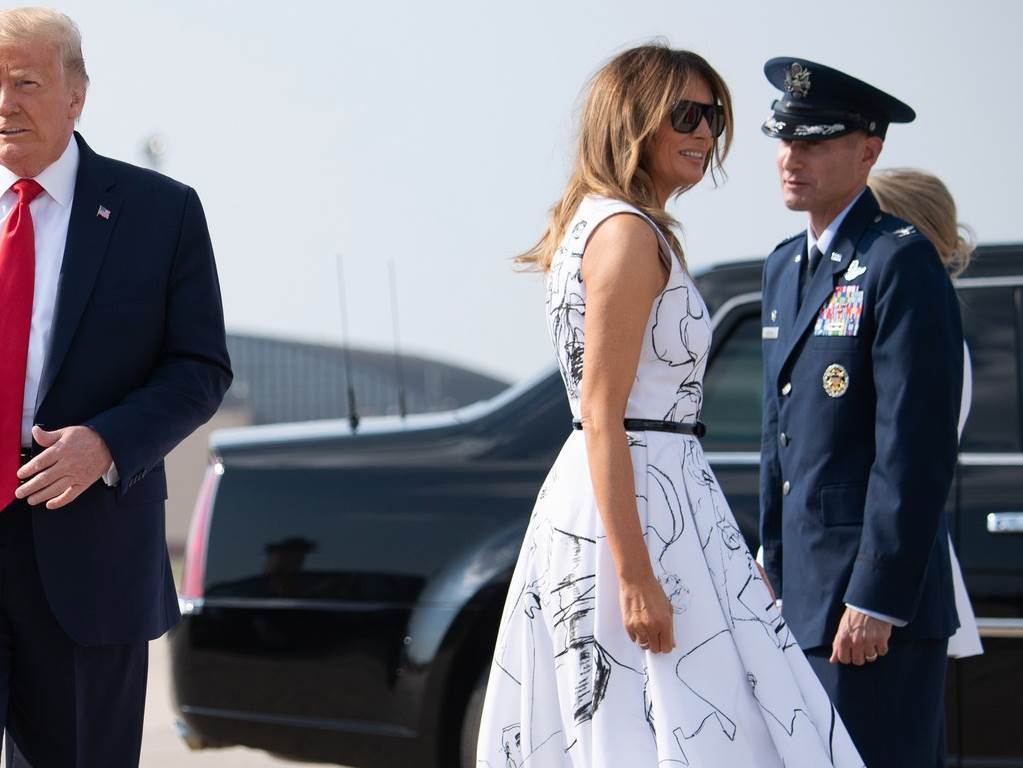 Melania jednostavnu haljinu podigla samo jednim detaljem