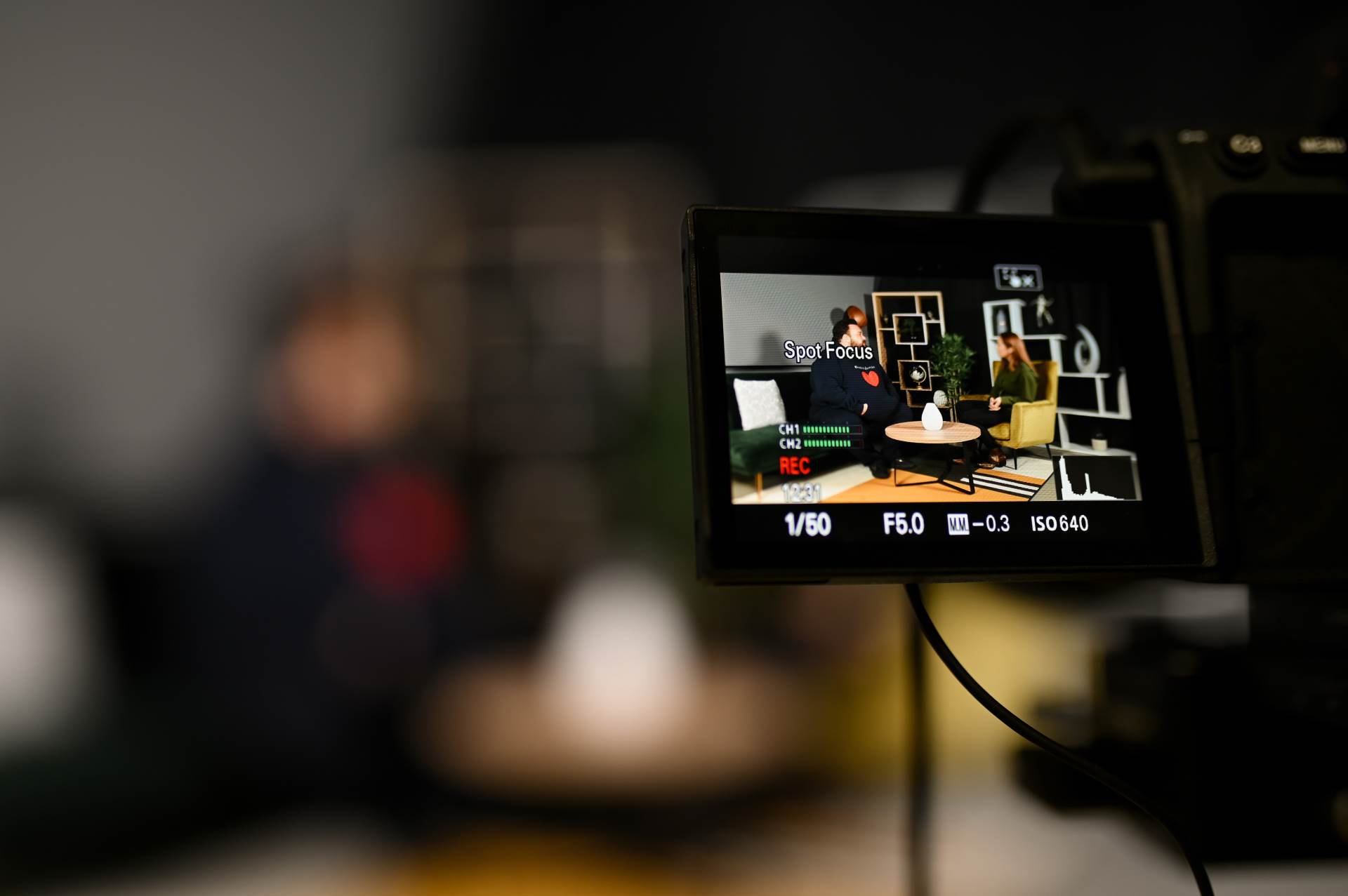 Zavirite u necenzurirane video priče sa slavnima