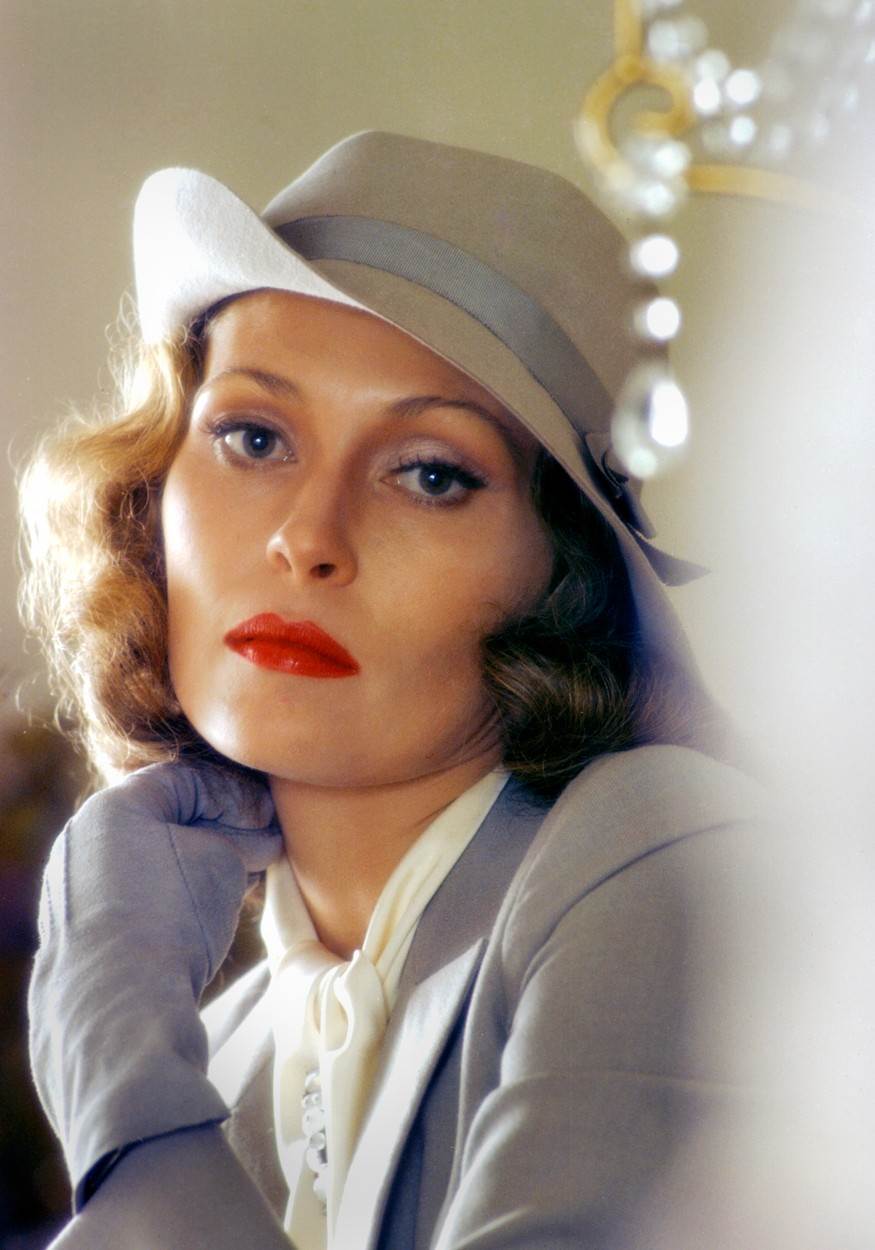 FAYE DUNAWAY SLAVI 80. ROĐENDAN Ona je istinska diva teške naravi