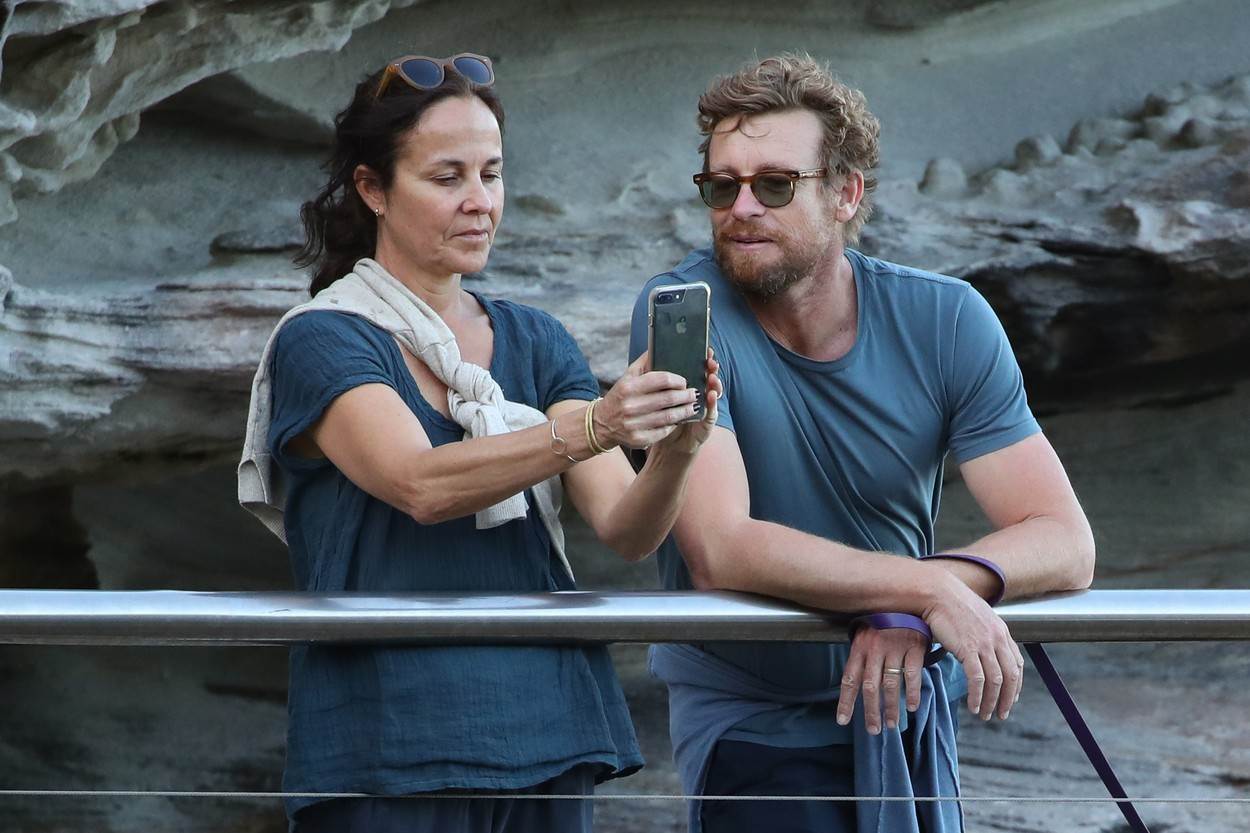 Simon Baker i Rebecca Rigg