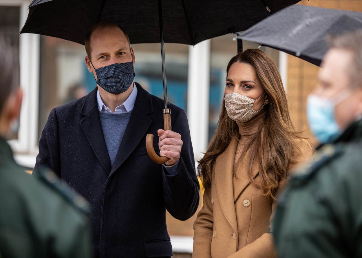 OPUŠTENI I LEŽERNI Kate i William uživali na farmi s kozama i kravama