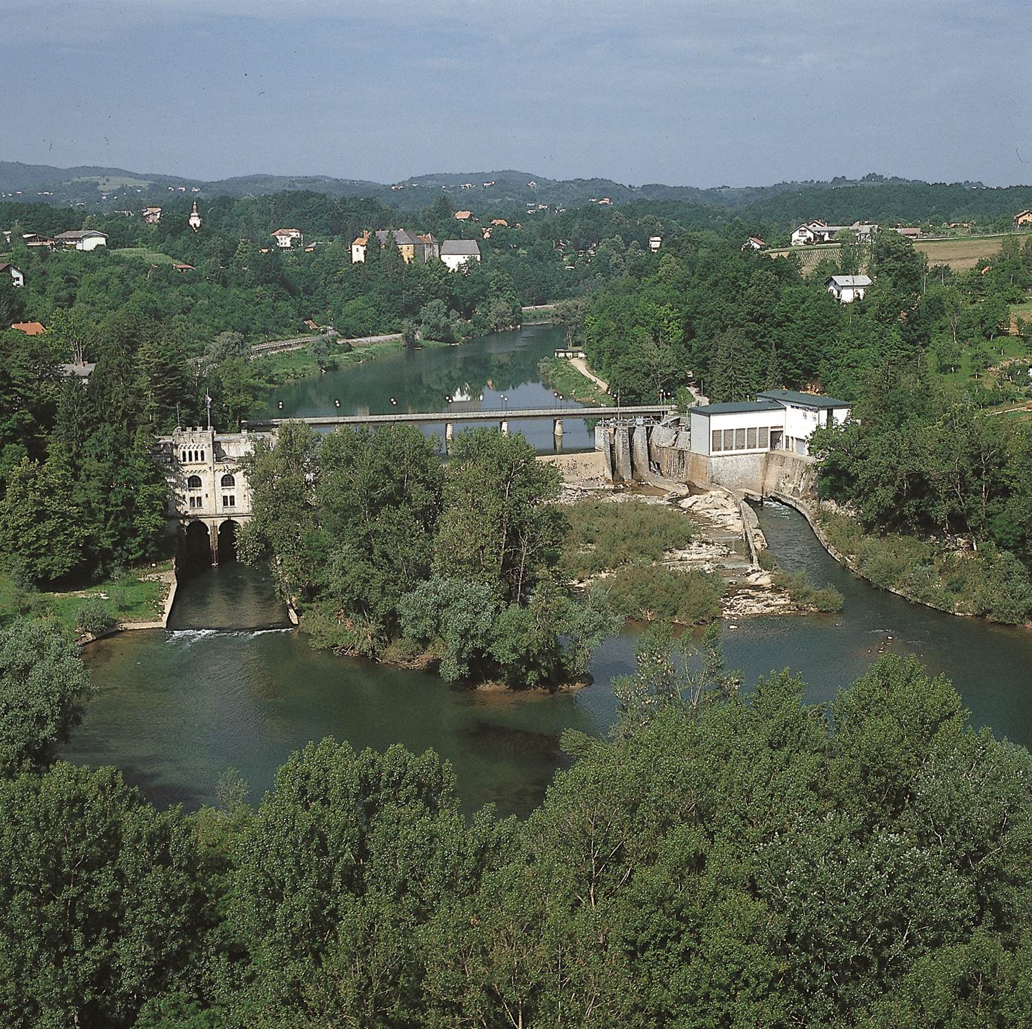 Hidroelektrana Ozalj