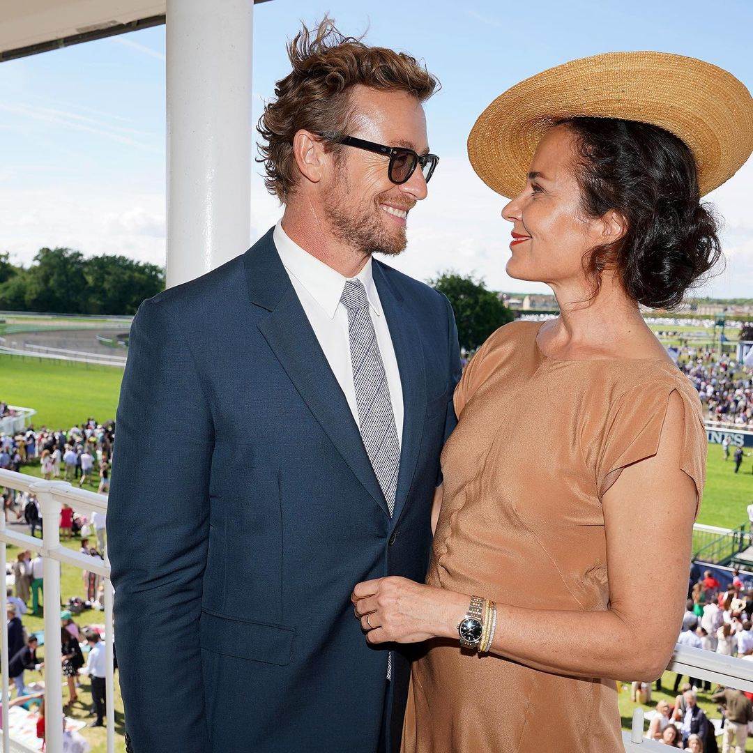 Simon Baker i Rebecca Rigg