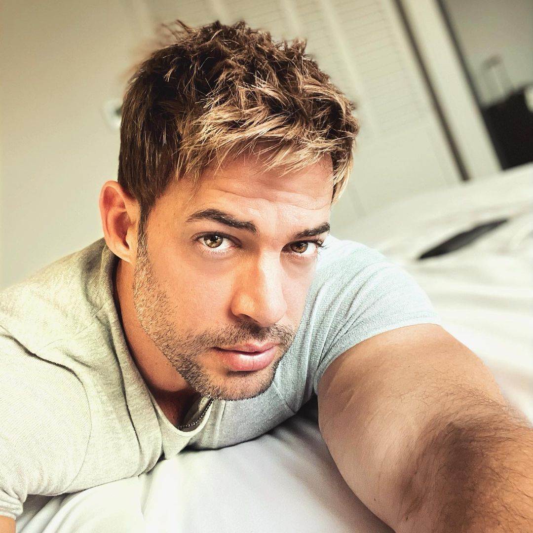 William Levy varao je suprugu