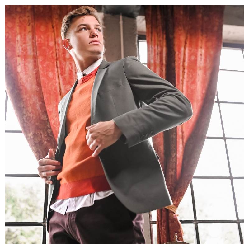 Designer Outlet Croatia: Antony Morato sako (XYZ) 1299 kn - 30% 909,30 kn; Fossil sunčane naočale (Optotim) 769,50 -30 % 538,65 kn; Ted Baker etui za tablet 960KN -30% 672kn, Ted Baker košulja 950kn -30% 665kn Tenisice adidas ( Rod Laver) 749 kn - 33% 499 kn; Hugo Boss vesta 990 kn - 30% 693 kn; Hlače Scotch &Soda (Europa 92) 699 kn -34% 459 kn