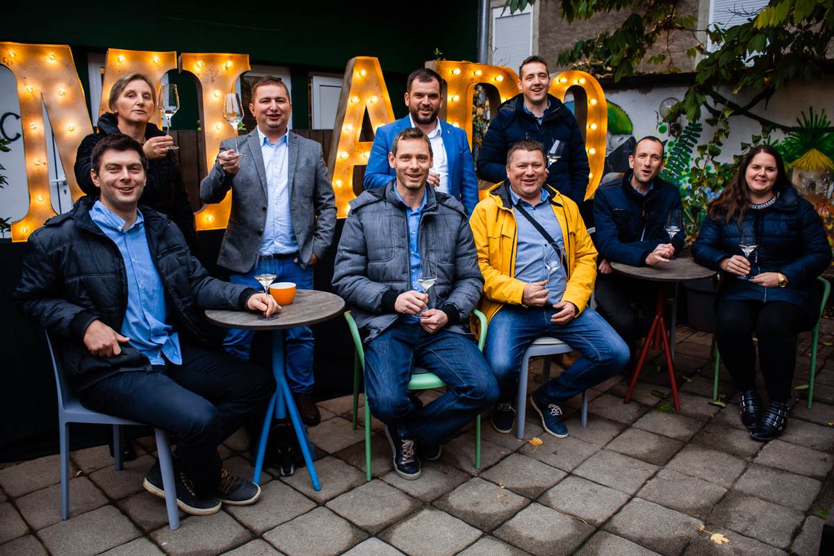 VinArt_MLA_Med-12