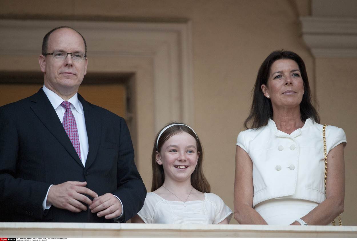 Princeza Caroline od Hanovera je Albertova sestra