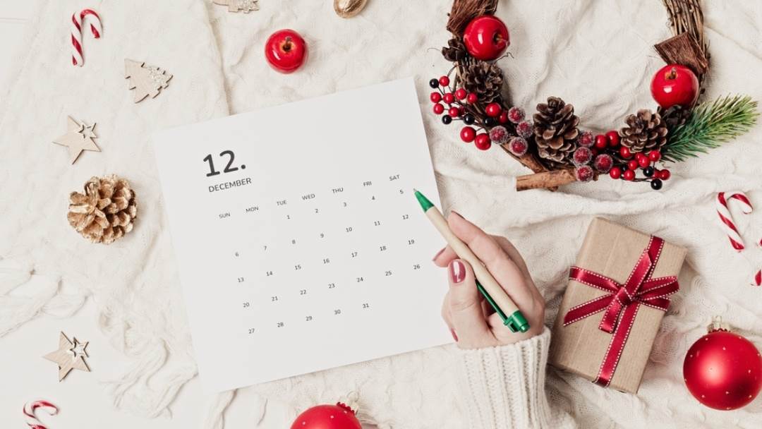 adventski kalendar i darovi za Božić
