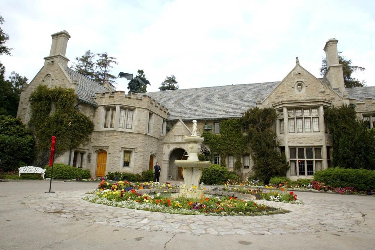 Hugh Hefner vila skriva razne mračne tajne