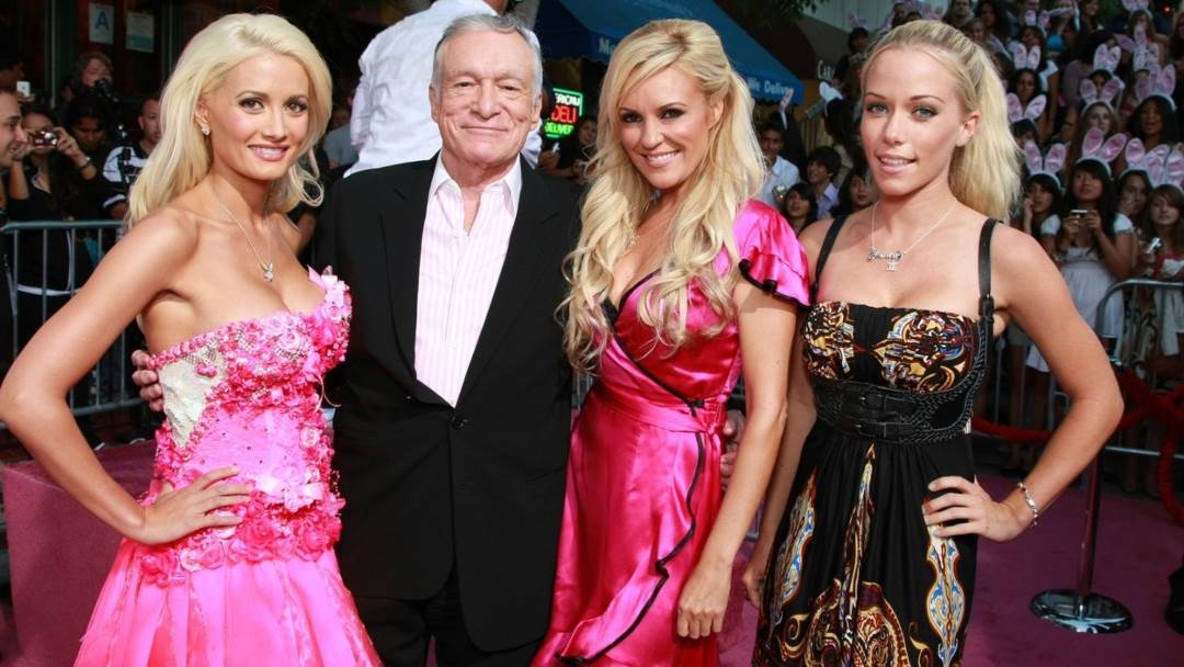 Hugh Hefner i zečice na crvenom tepihu