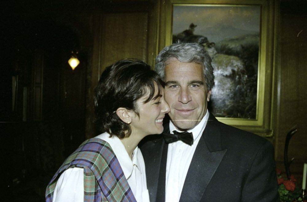 Jeffrey Epstein i Ghislaine Maxwell podvodili su maloljetnice